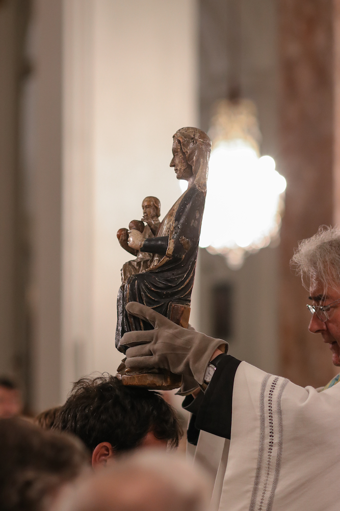 Die Große Lichterprozession durch Mariazell mit anschließender Segnung durch die Gnadenstatue