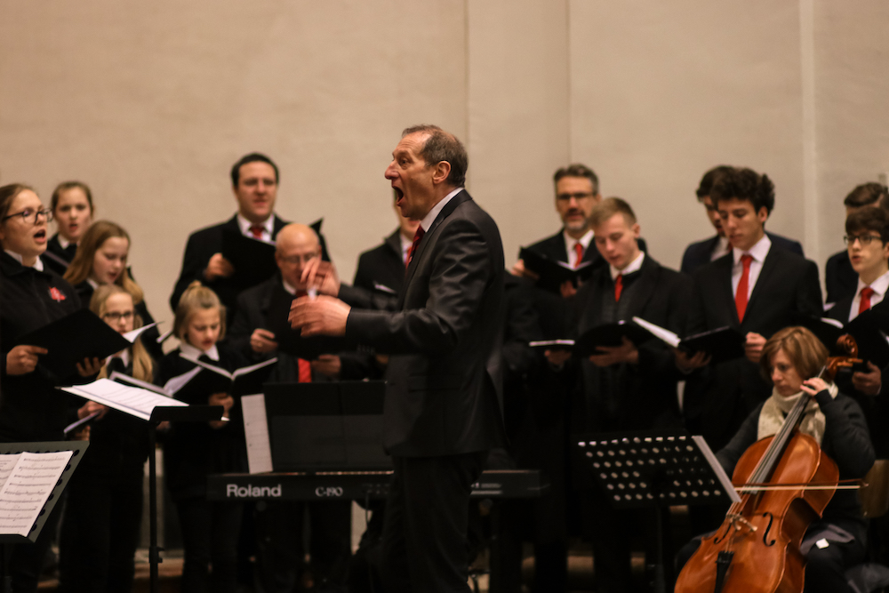 Altöttinger Kapellsingknaben und Mädchenkantorei Konzert und Gestaltung der Festmesse in der BasilikaKonzert und Gestaltung der Festmesse in der Basilika