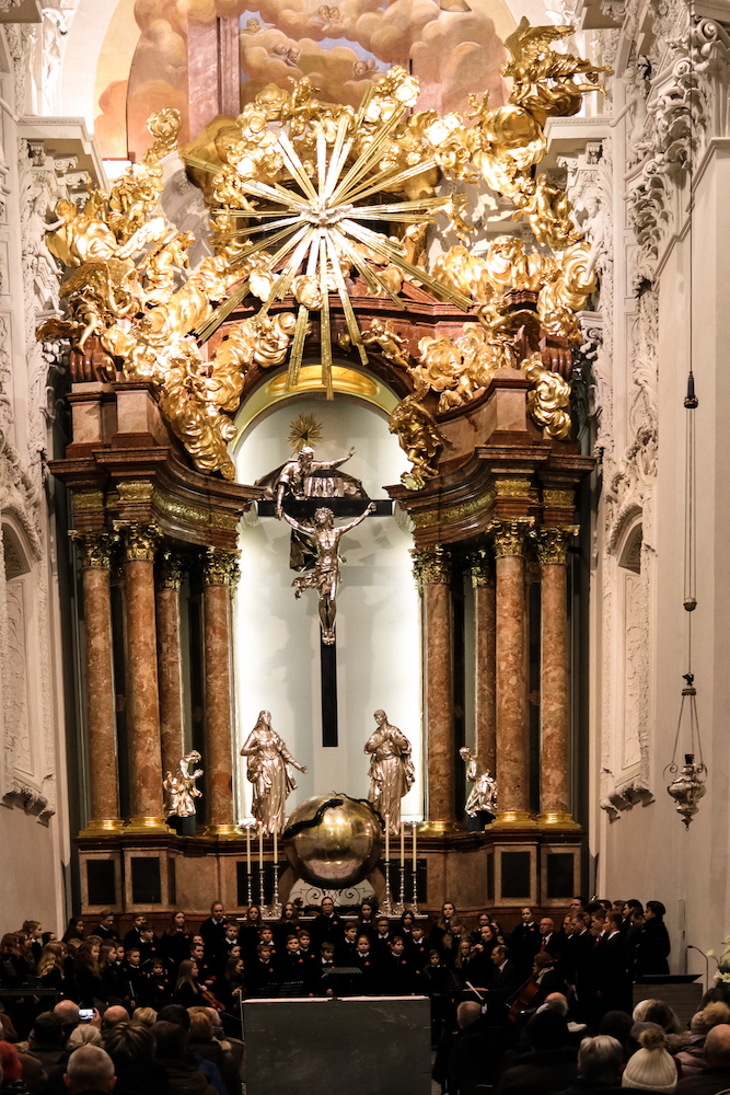 Altöttinger Kapellsingknaben und Mädchenkantorei Konzert und Gestaltung der Festmesse in der BasilikaKonzert und Gestaltung der Festmesse in der Basilika