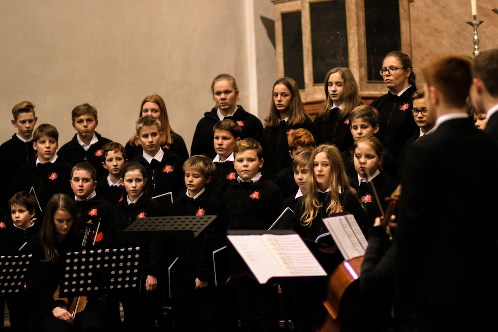 Altöttinger Kapellsingknaben und Mädchenkantorei Konzert und Gestaltung der Festmesse in der BasilikaKonzert und Gestaltung der Festmesse in der Basilika